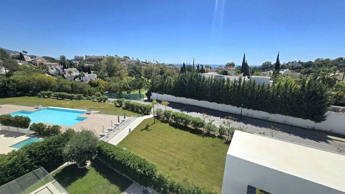 Wohnung in Nueva Andalucía, Marbella, Spanien 1 - 18864627
