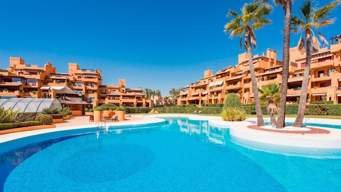 Wohnung in Estepona, Andalusien, Spanien 1 - 18864447