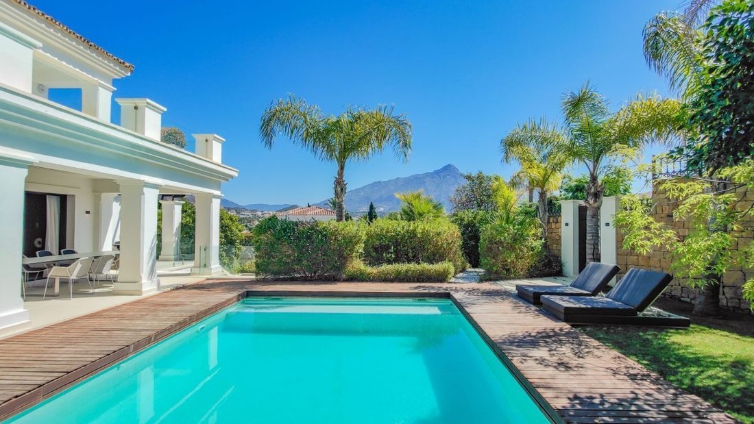 Villa in Puerto Banus, Marbella, Spain 1 - 18862402