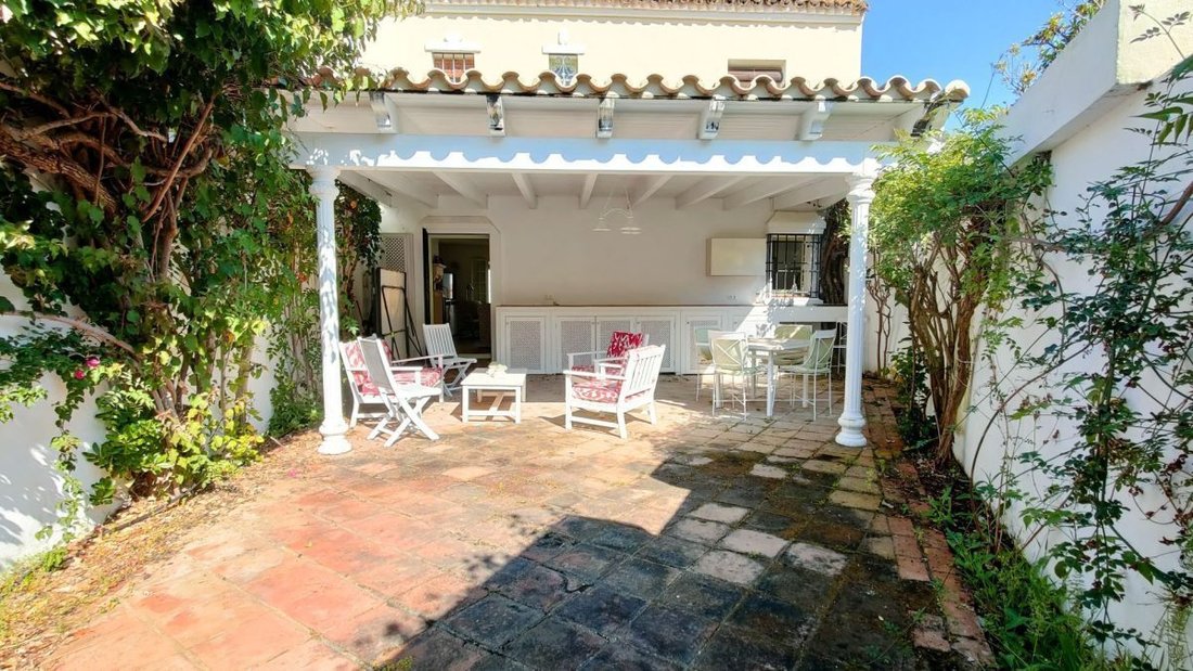 Townhouse in Guadalmina Baja, San Pedro de Alcantara, Spain 4 - 18862350