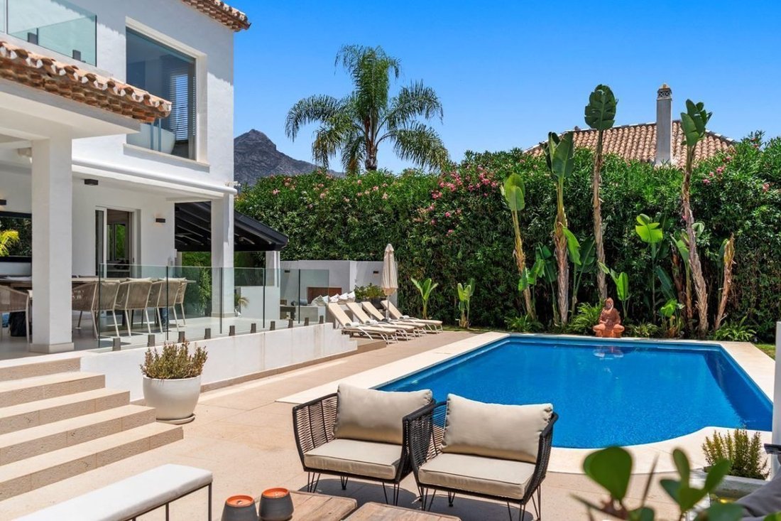 Villa a Puerto Banus, Marbella, Spagna 1 - 18862386