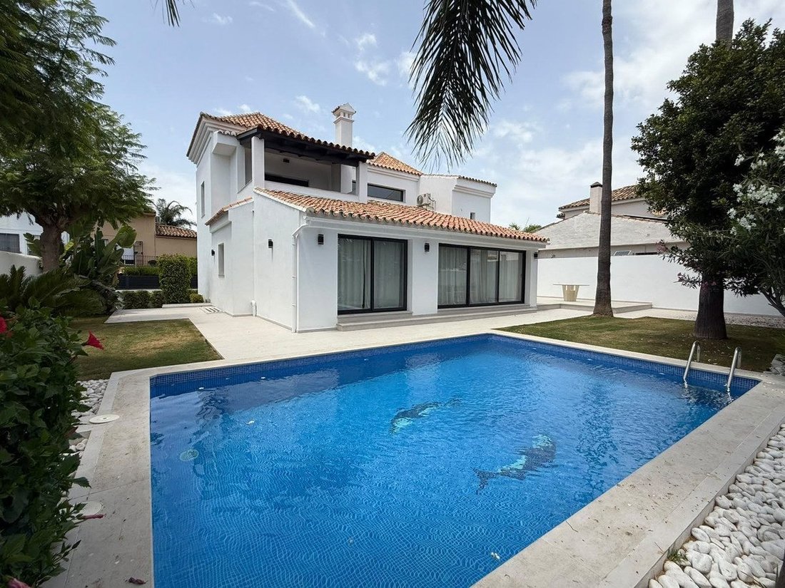 Villa a Puerto Banus, Marbella, Spagna 1 - 18859298