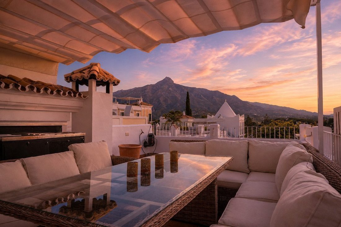 Residenza a Nueva Andalucía, Marbella, Spagna 1 - 18864755