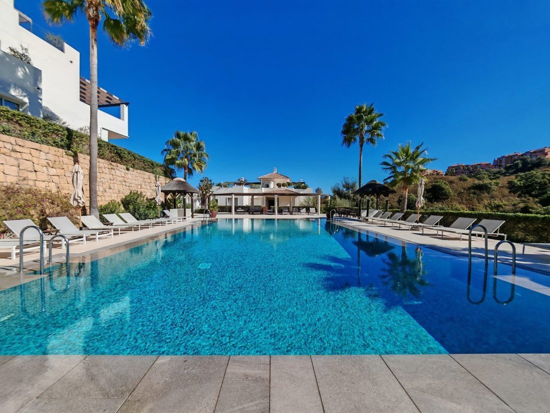 Apartment in Elviria-Cabopino, Marbella, Spain 5 - 18862024