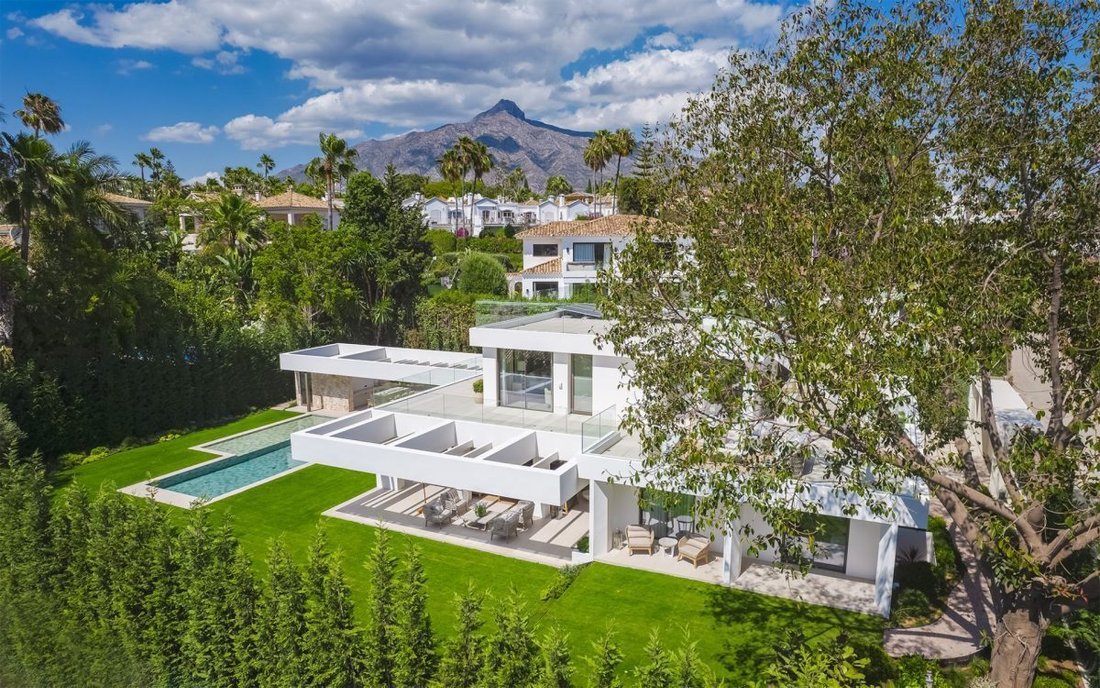Villa a Puerto Banus, Marbella, Spagna 1 - 18862427