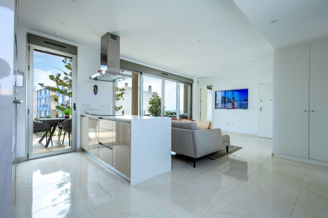 Apartment in Torrevieja, Valencian Community, Spain 2 - 18859261