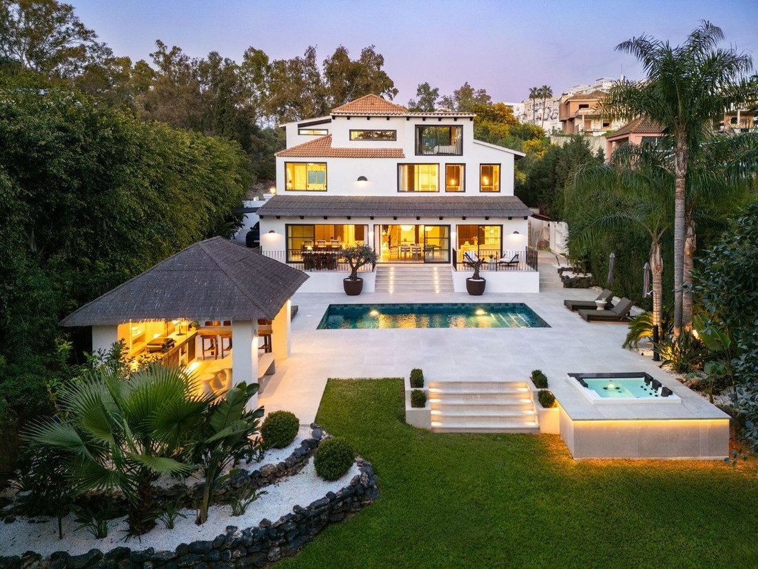 Villa in Puerto Banús, Marbella, Spanien 2 - 18862959