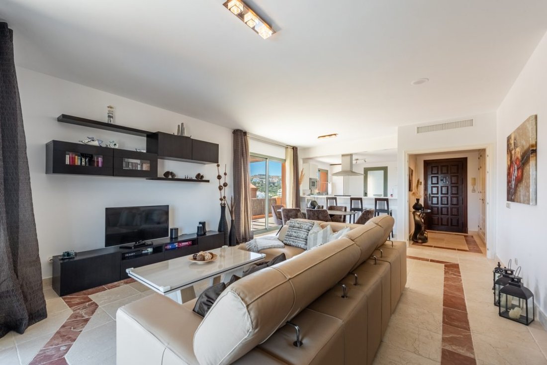 Apartment in Atalaya-Isdabe, Estepona, Andalusia 5 - 18861277