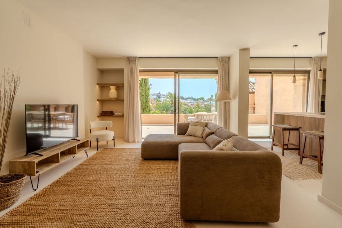 Wohnung in Estepona, Andalusien, Spanien 1 - 18860296