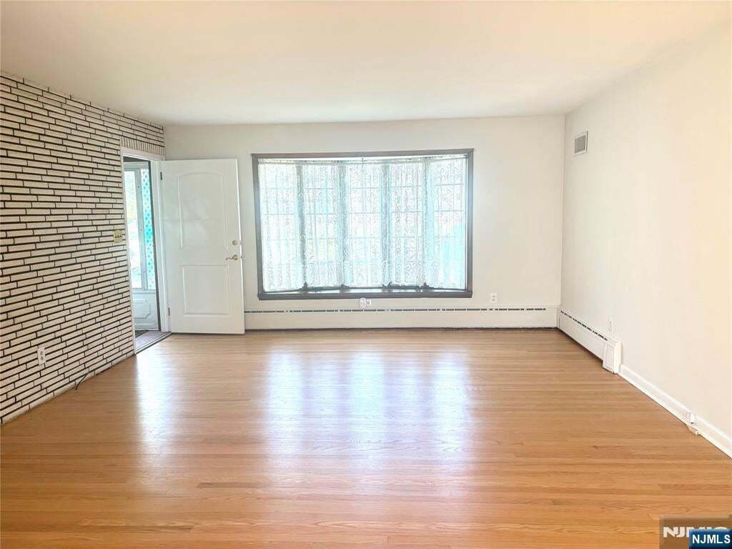 House in North Arlington, New Jersey, United States 4 - 18859570