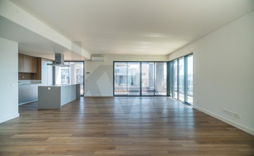 Apartamento en Algés, Distrito de Lisboa, Portugal 1