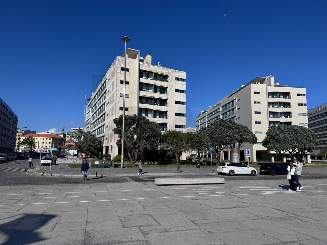Apartamento en Matosinhos y Leca da Palmeira, Distrito de Oporto, Portugal 2 - 18859816
