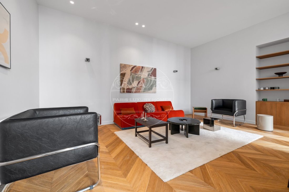 Apartment in Saint Philippe du Roule, Paris 8e Arrondissement, Paris 5 - 18859555