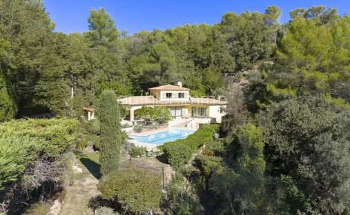 Domaine à Le Rouret, Provence-Alpes-Côte d'Azur, France 1