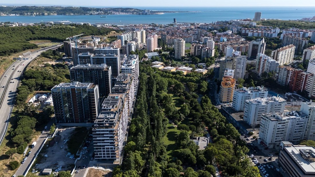 Apartamento en Algés, Distrito de Lisboa, Portugal 2 - 18859758