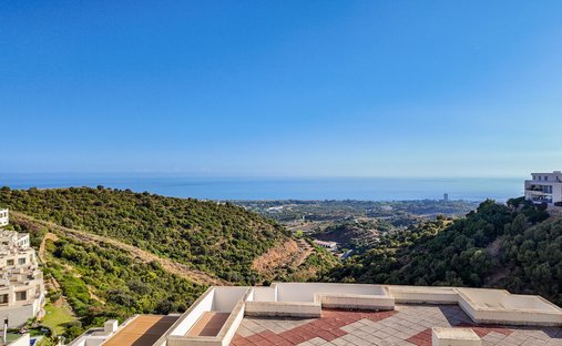Penthouse in Marbella, Andalusia, Spain 1