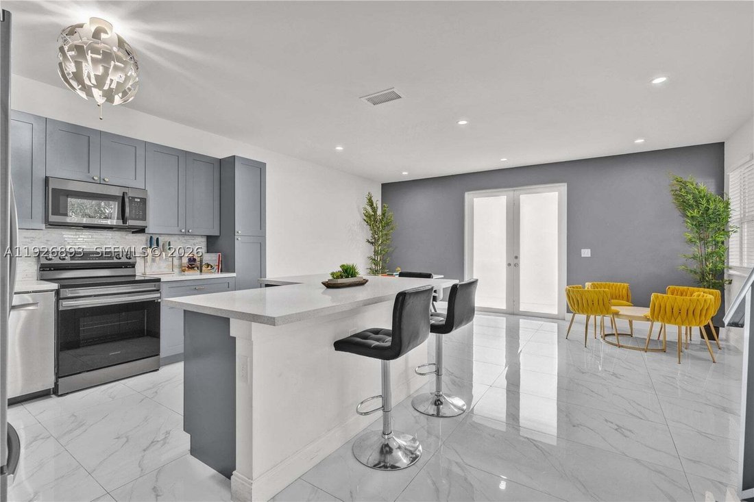 House in Miami, Florida, United States 3 - 16792186