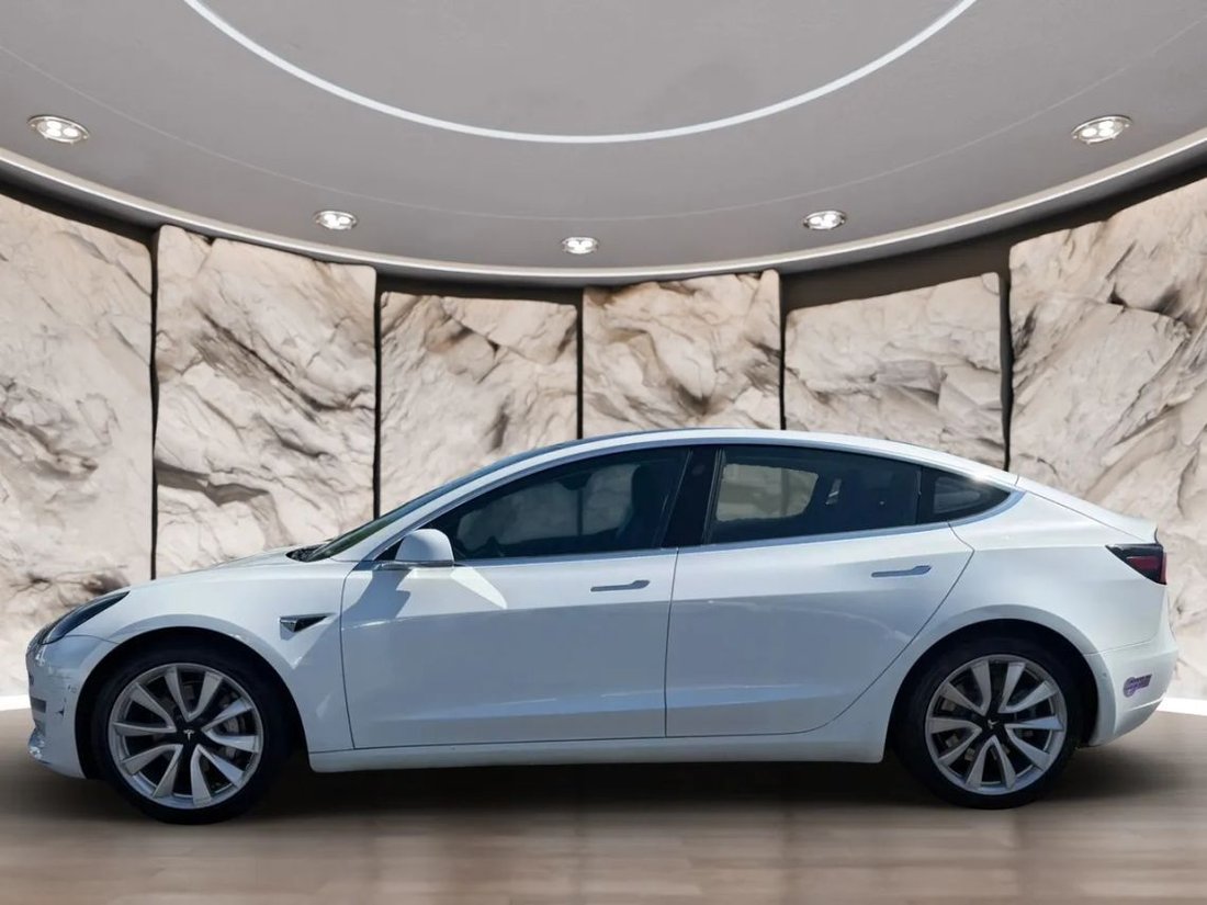 Sedan in Ontario, CA, United States 5 - 18857004
