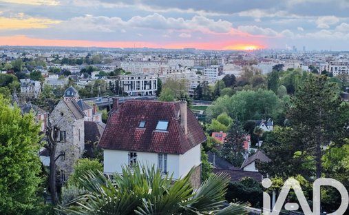 Casa en Chennevieres-sur-Marne, Isla de Francia, Francia 1