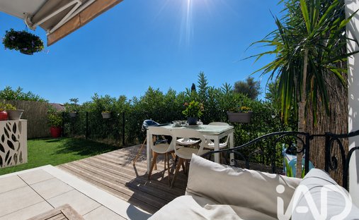 Wohnung in Beaucours-La Gorguette-La Morvenede, Sanary-sur-Mer, Frankreich 1