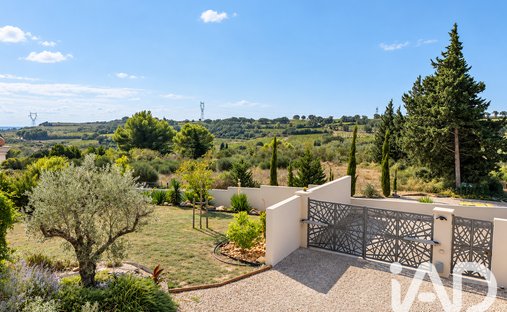 House in Estezargues, Occitania, France 1