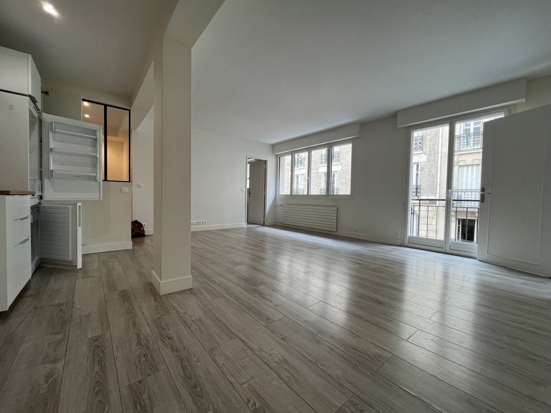 Apartment in Auteuil Nord, Paris 16e Arrondissement, Paris 2 - 18860197