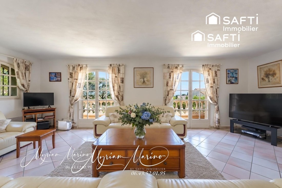 House in Frejus, Provence-Alpes-Côte d'Azur, France 5 - 18862304
