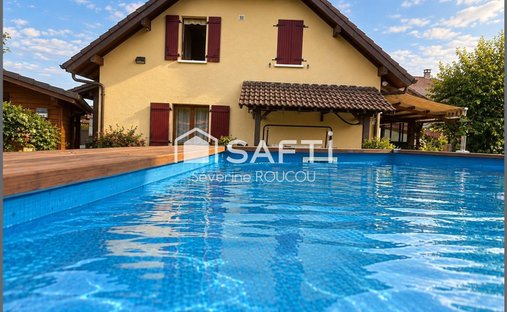 Maison à Saint-Jean-de-Gonville, Auvergne-Rhône-Alpes, France 1