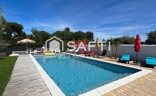 Maison à Sainte-Marie-de-Ré, Nouvelle-Aquitaine, France 1