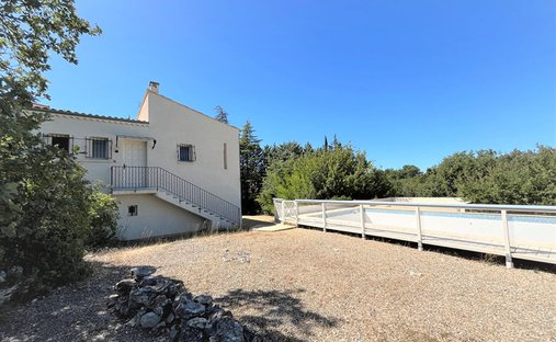 House in Apt, Provence-Alpes-Côte d'Azur, France 1
