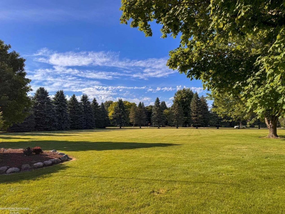 House in Almont, Michigan, United States 3 - 18860844