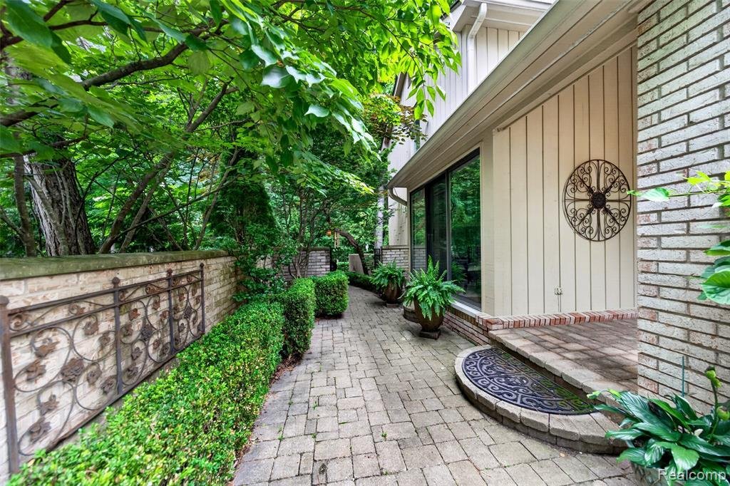 Townhouse in Bloomfield Hills, Michigan, United States 5 - 18861105