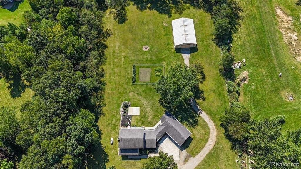 House in Clarkston, Michigan, United States 2 - 18860834