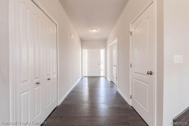 House in New Baltimore, Michigan, United States 2 - 18860960