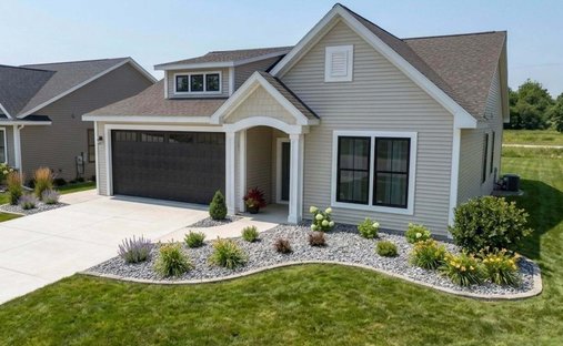 House in University Center, Michigan, United States 1
