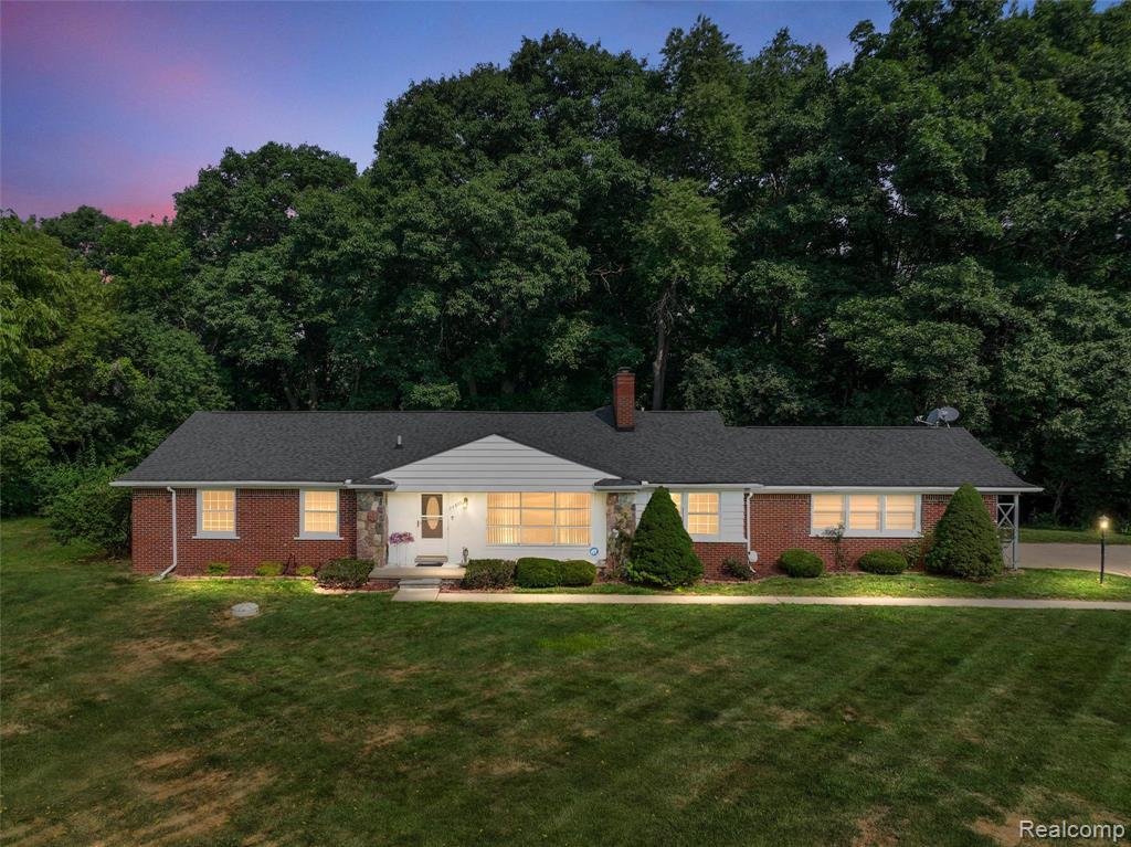House in Beverly Hills, Michigan, United States 1 - 18860949