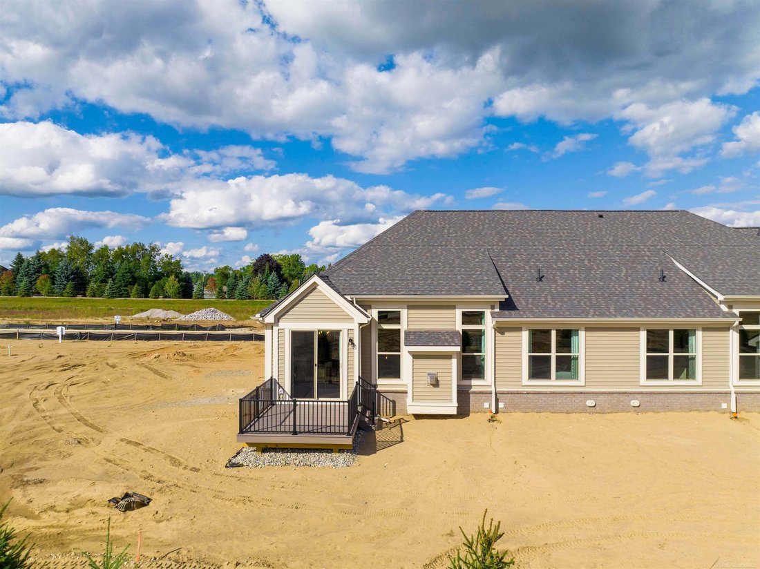 Condo in Brighton, Michigan, United States 4 - 18861422