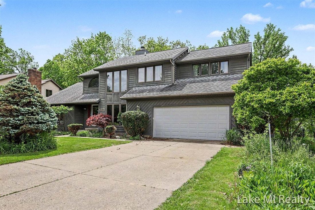 House in Kentwood, Michigan, United States 1 - 18861237
