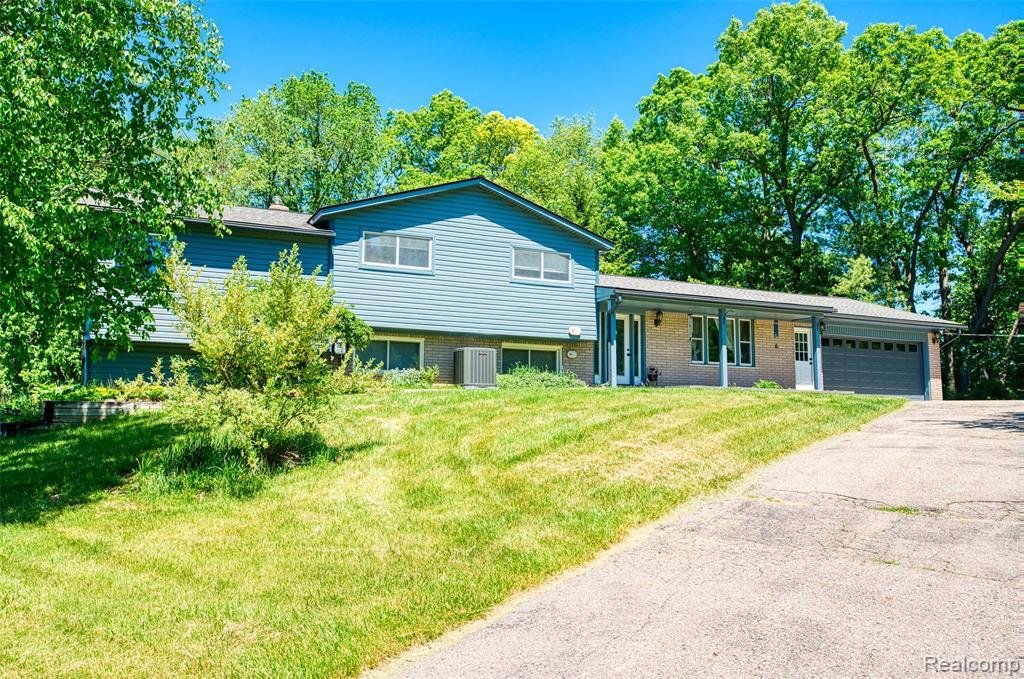 House in Leonard, Michigan, United States 1 - 18861048
