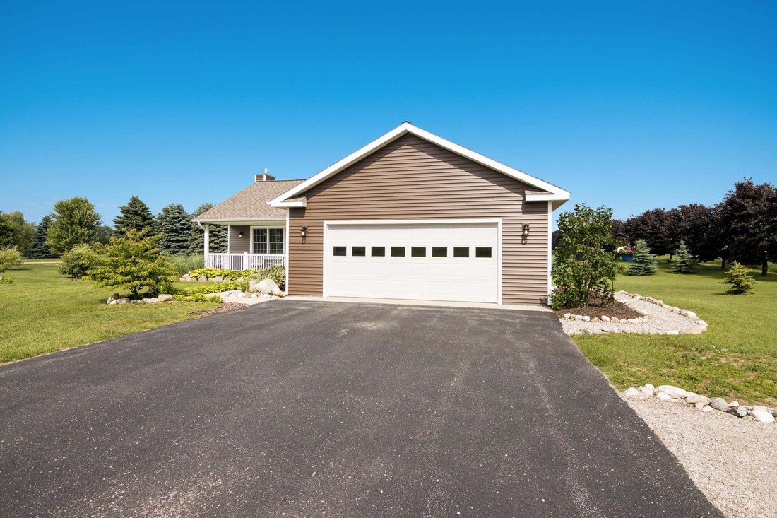 House in Garfield Township, Michigan, United States 3 - 18861405