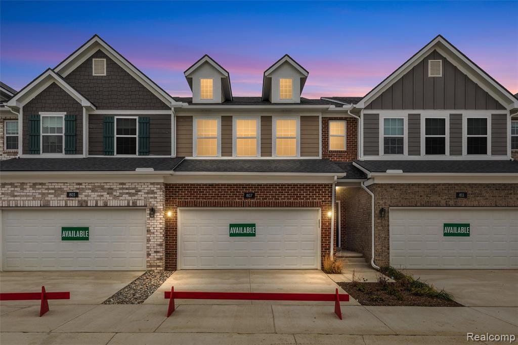 Condo in Troy, Michigan, United States 1 - 18861280