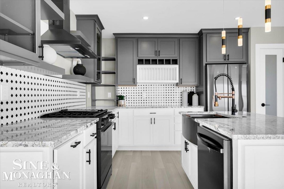House in New Baltimore, Michigan, United States 5 - 18860603