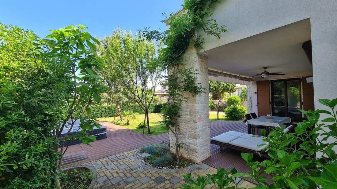 Villa in Umag, Gespanschaft Istrien, Kroatien 3 - 18860249
