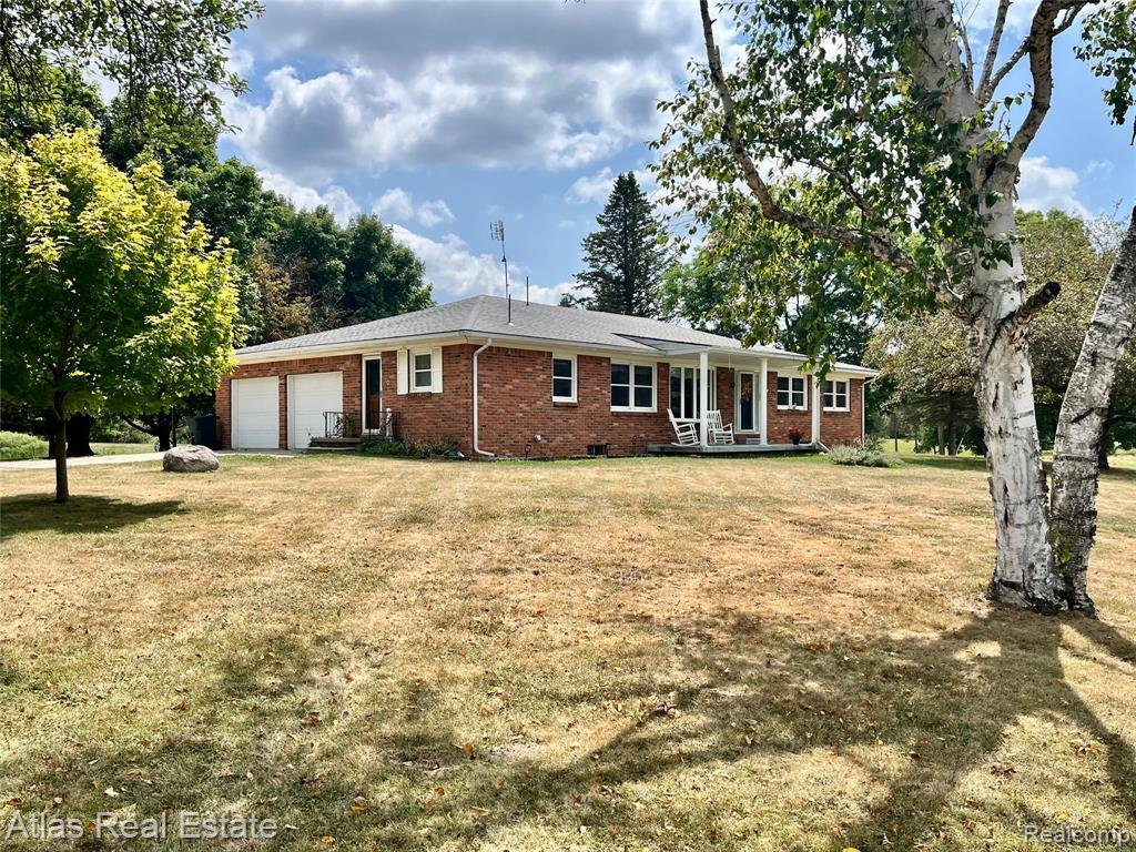 House in Goodrich, Michigan, United States 1 - 18860798