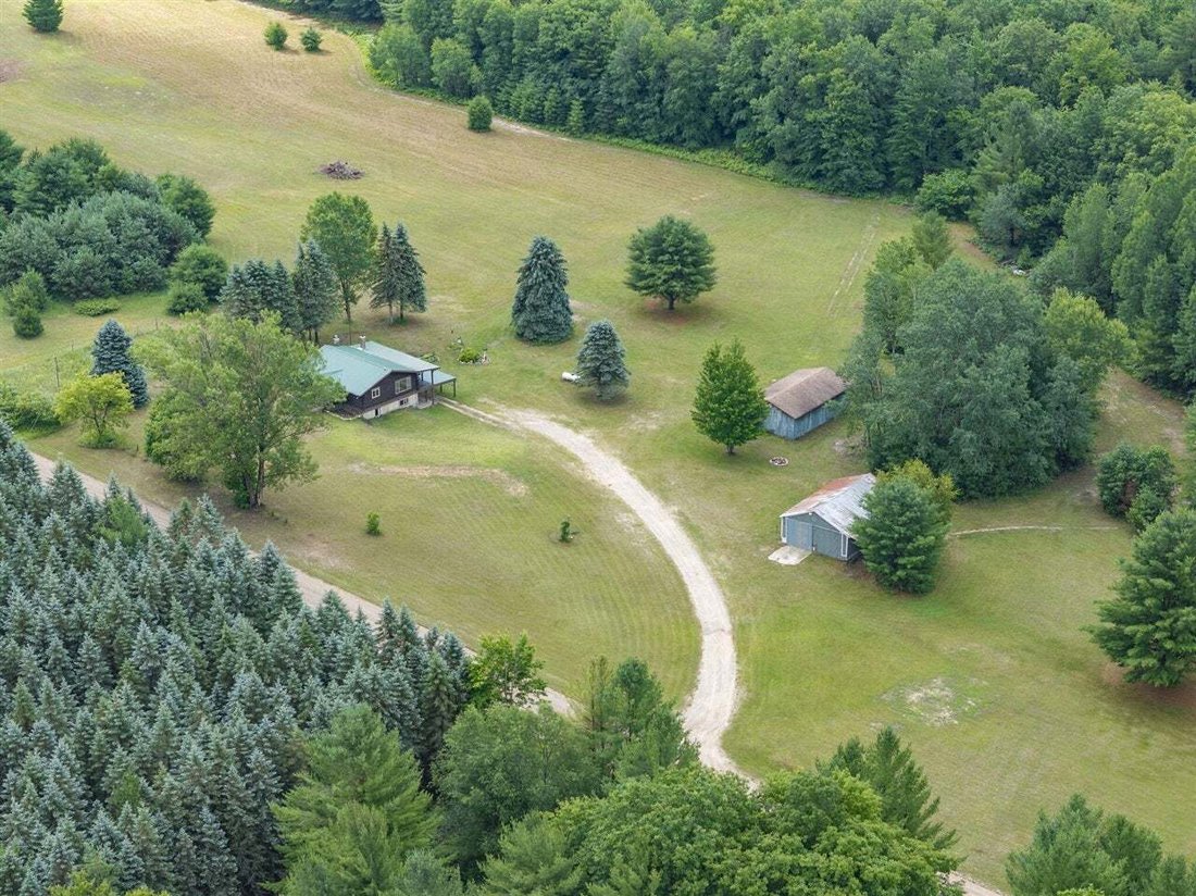 House in Harrietta, Michigan, United States 4 - 18860473