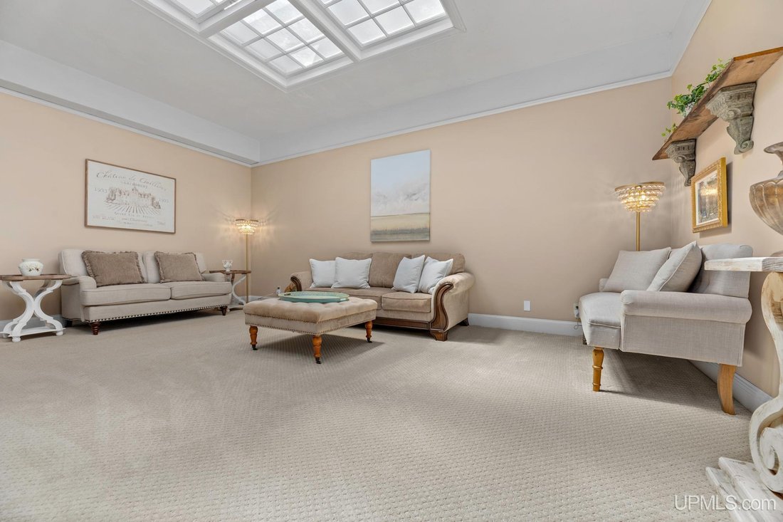 Townhouse in Ironwood, Michigan, United States 3 - 18860768