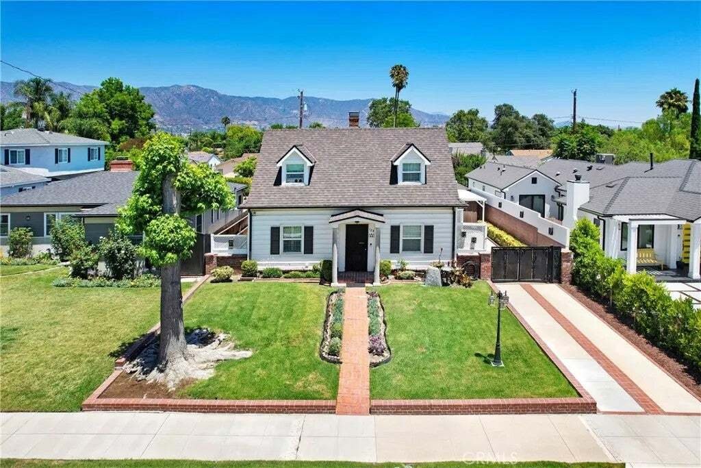 House in Burbank, California, United States 1 - 18860363