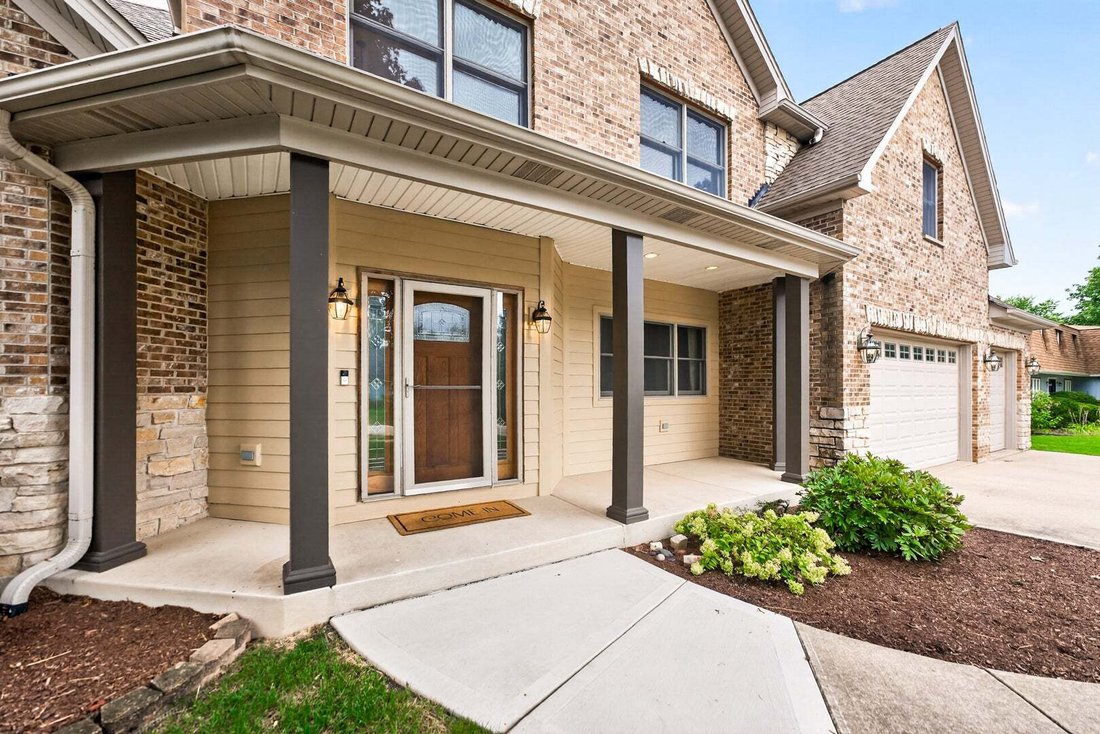 House in Roselle, Illinois, United States 2 - 18860290