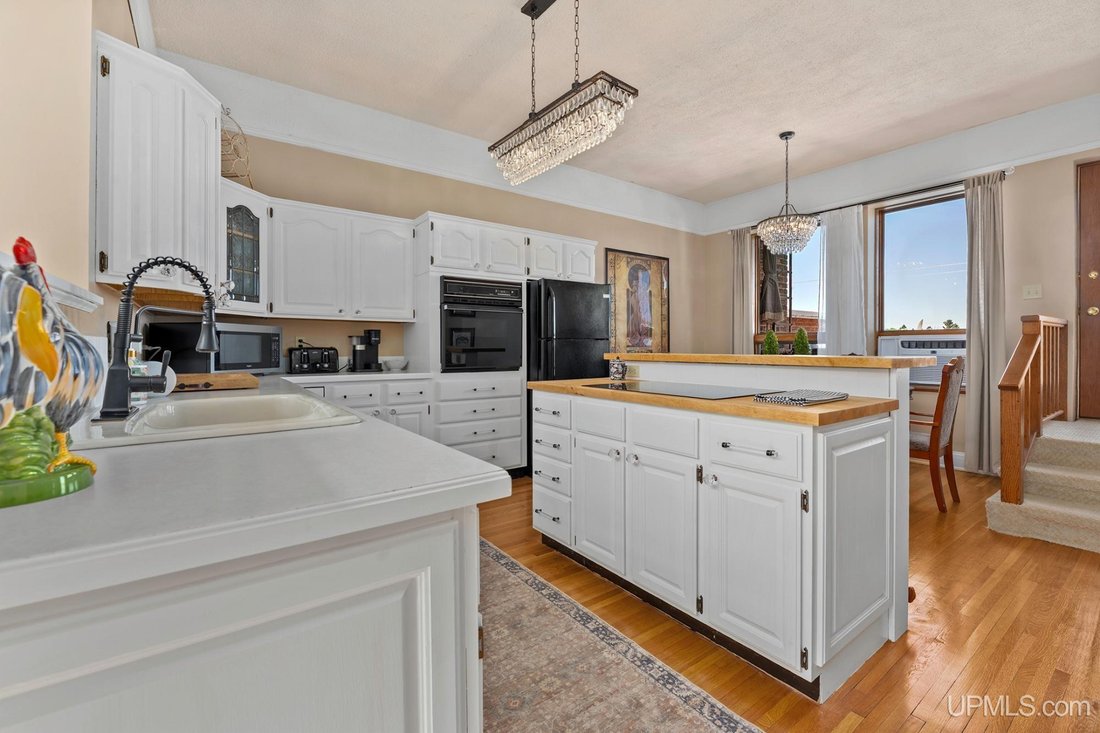 Townhouse in Ironwood, Michigan, United States 4 - 18860768