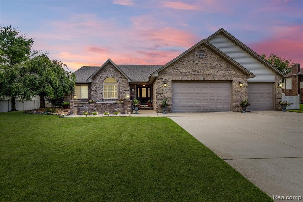 House in Brownstown Charter Township, Michigan, United States 1 - 18860881